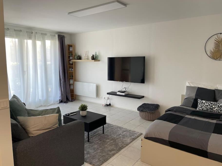 Appartement Cosy Proche Paris Le Bourget Exterior foto